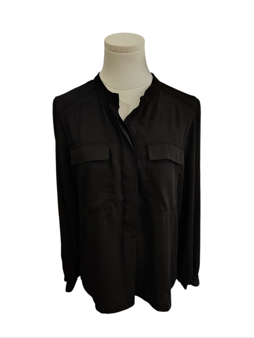 White House Black Market Classic Button Down Long Sleeve Shirt Size Small